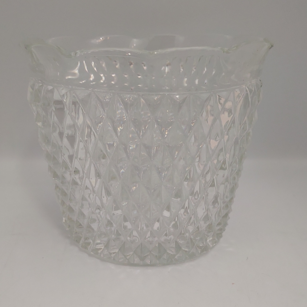 Vintage Indiana Glass Clear Diamond Point Ruffled Ice Bucket 5 3/8"